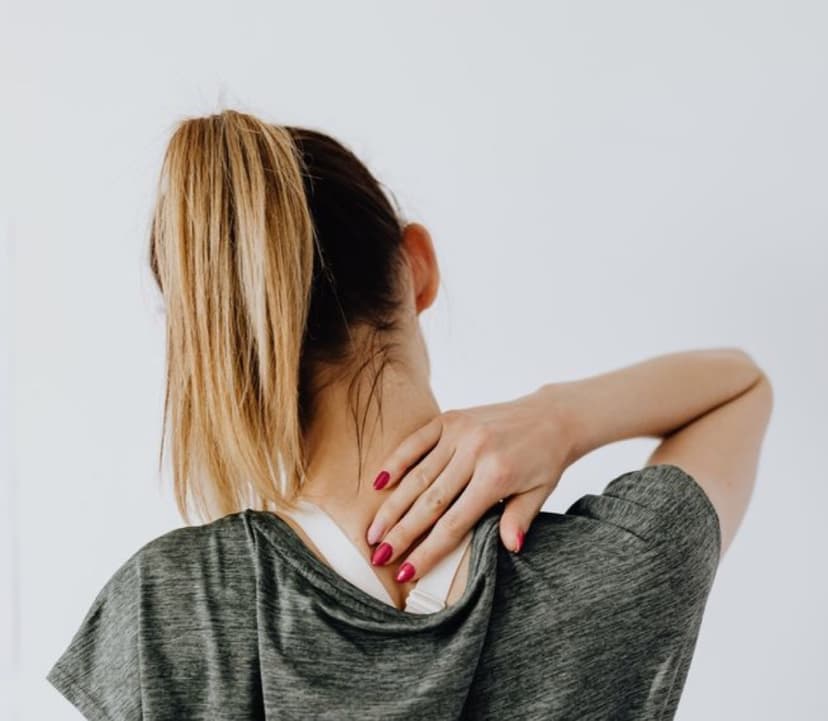 Tensión en el cuello y los hombros: lo que tu cuerpo intenta decirte
