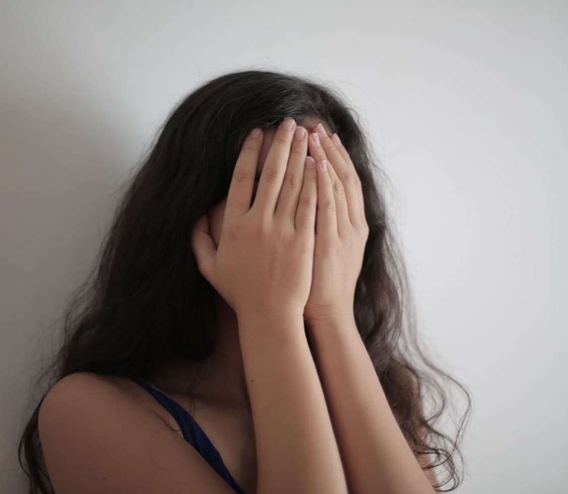 Vergüenza tóxica: la emoción que te convence de que tú eres el problema