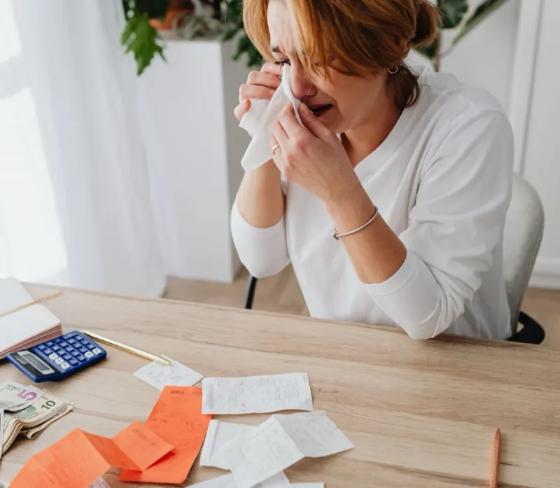 Ansiedad económica: la culpa y el miedo que heredaste sobre el dinero